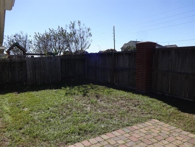 Building Photo - 6603 Gorton Dr