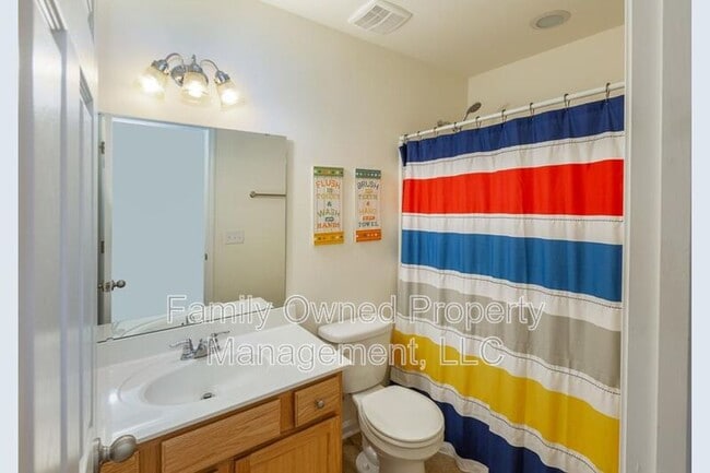 Building Photo - 159 Meadow Wood Rd