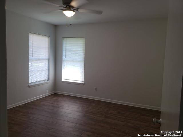 Building Photo - 600 Antler Dr