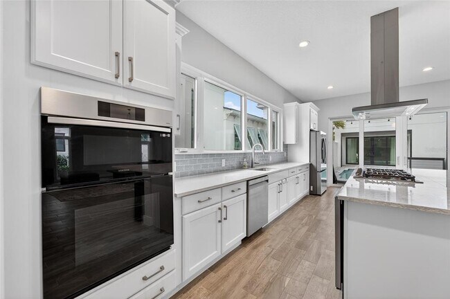 Building Photo - 5917 Cat Claw Ln