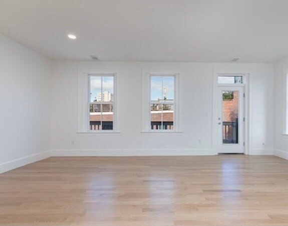 Building Photo - 565 Columbus Ave