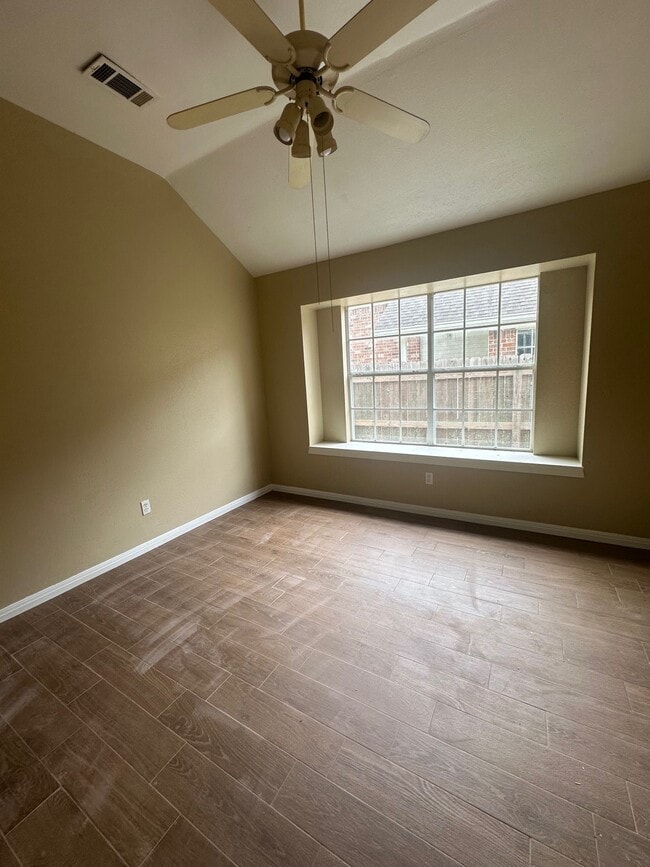 Building Photo - 3645 Innisbrook Dr