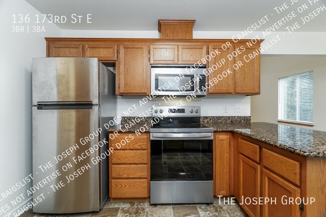 Building Photo - 136 173rd St E