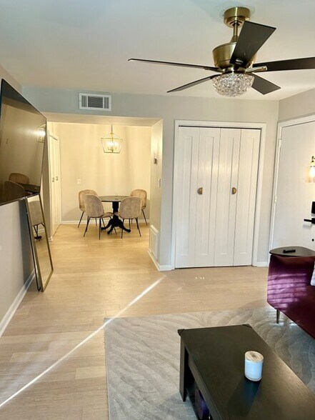 Building Photo - 3207 Heathstead Pl