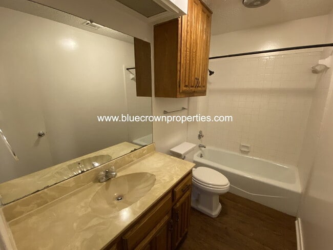 Building Photo - 139 Wildwood Dr