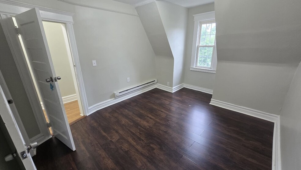 Building Photo - 849 S 15th St