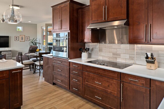 Building Photo - 595 Coffee Pot Dr