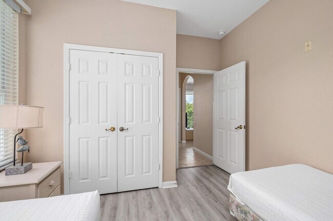 Building Photo - 8105 Coconut Pl