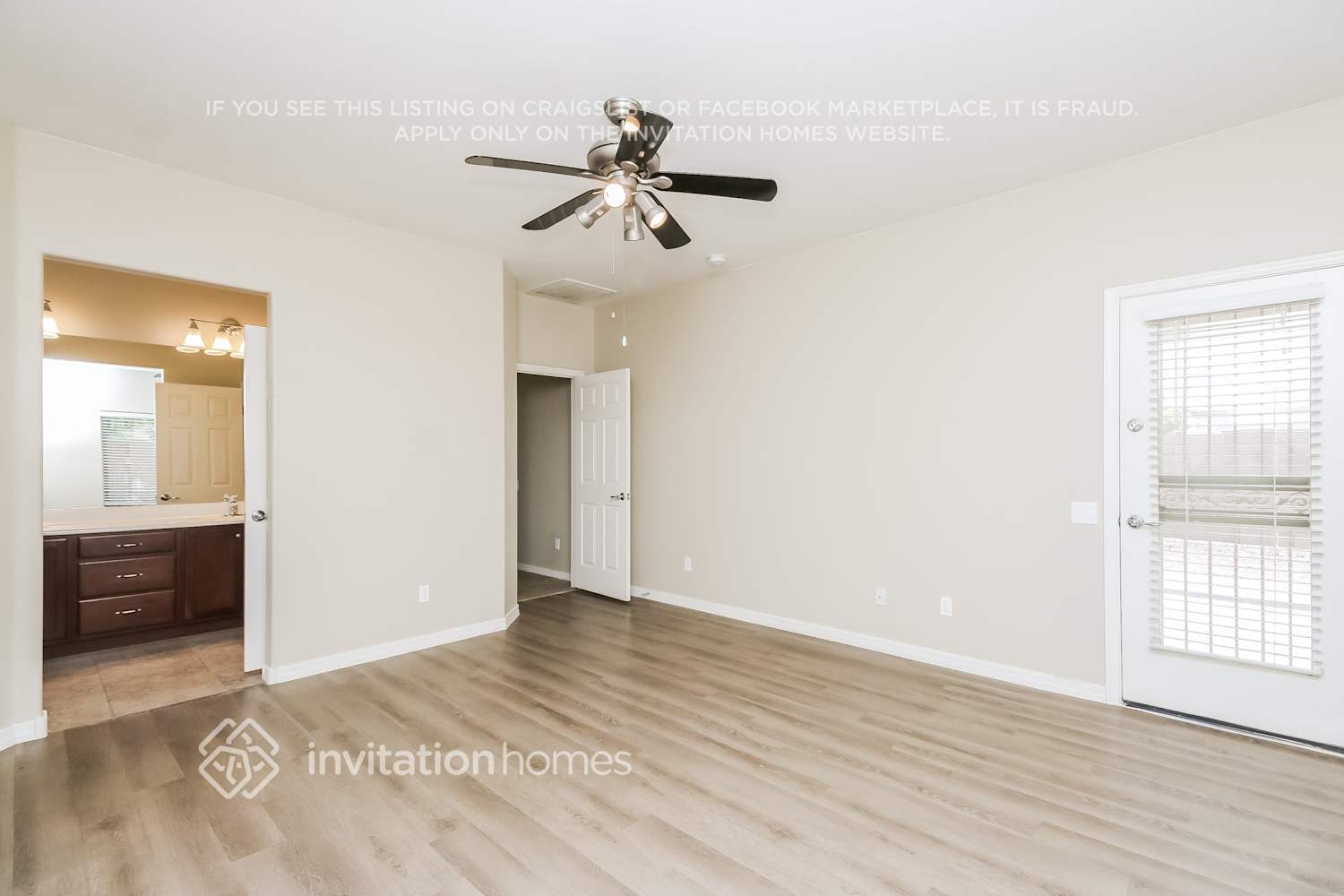 Building Photo - 4823 S Grenoble