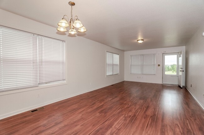 Building Photo - Please View 3D Virtual Walk-Through Before...
