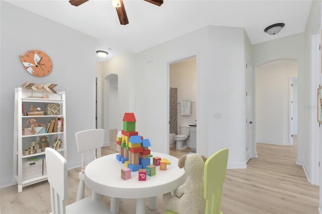 Building Photo - 8408 Laureate Blvd