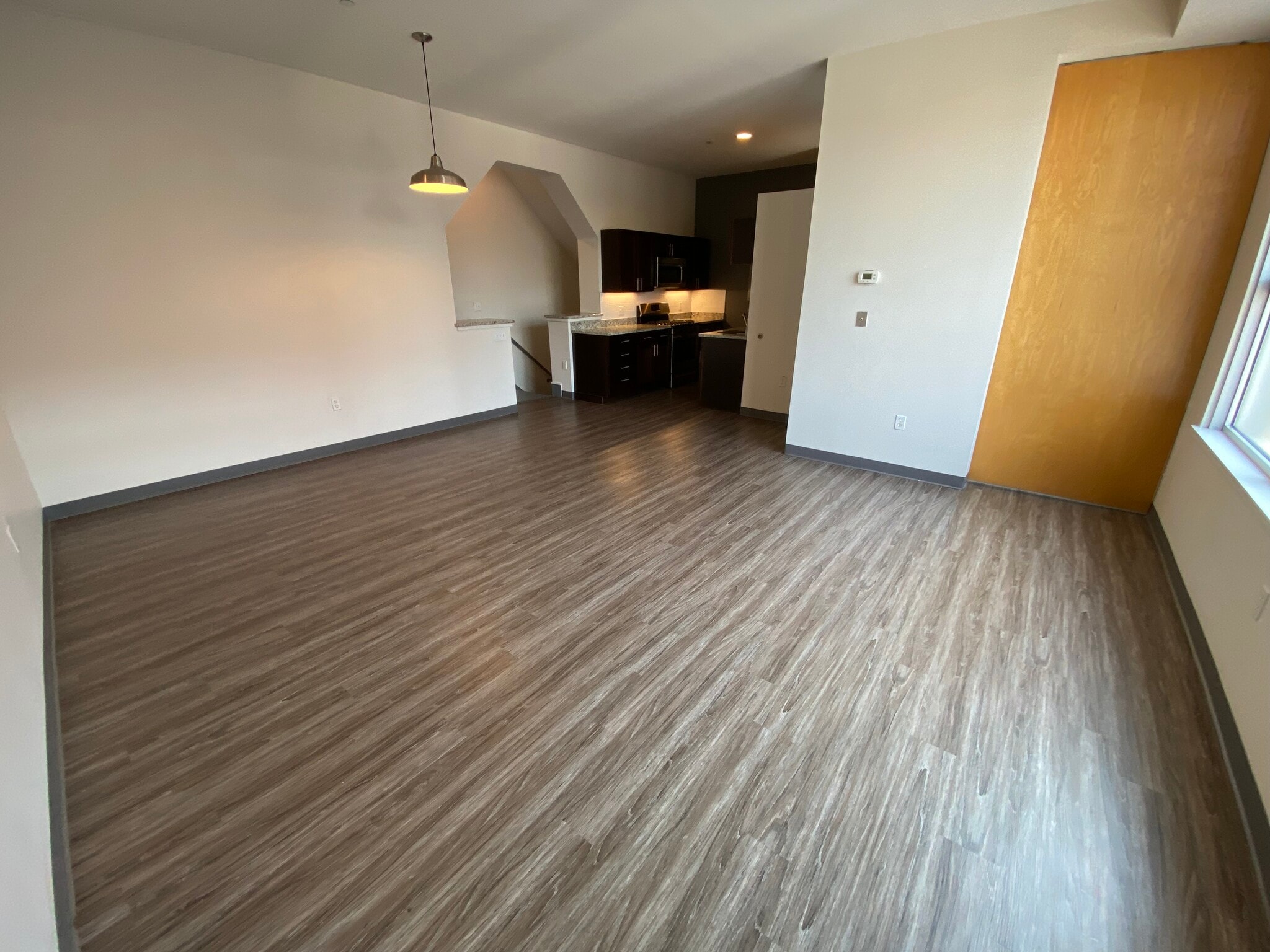 Building Photo - 147 E Berkeley St