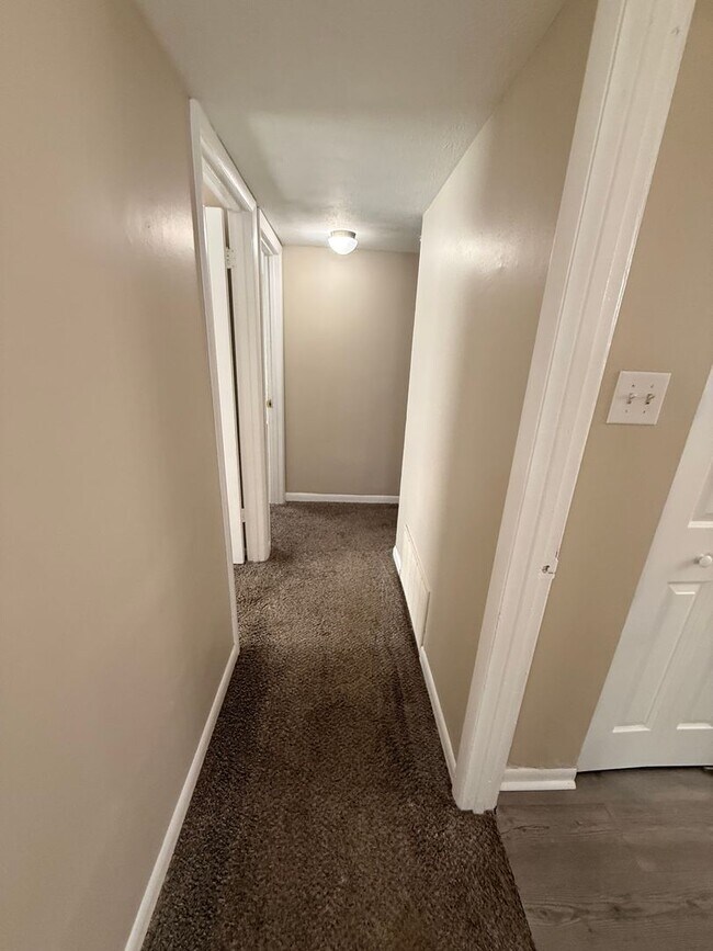 Building Photo - HOME IN BULLITT COUNTY-Hillview