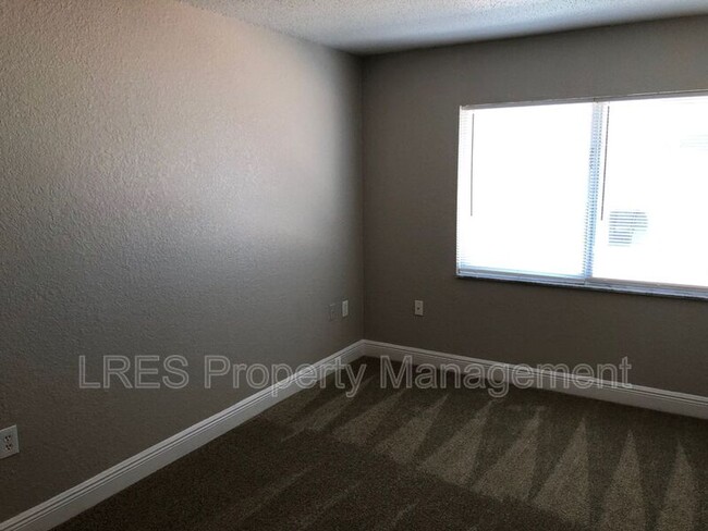 Building Photo - 4773 S Texas Ave