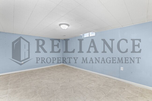 Building Photo - 512 Cindy St