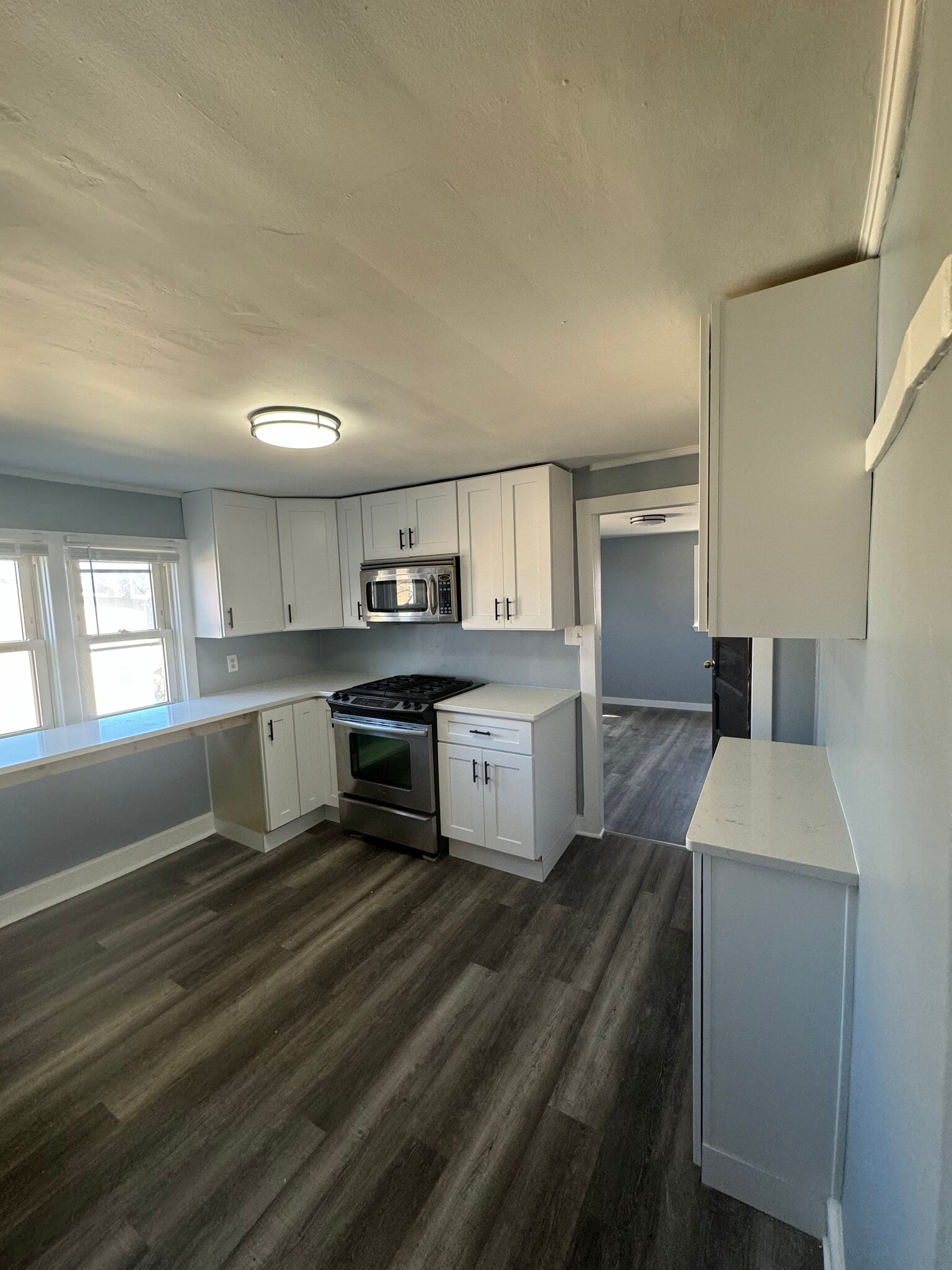 Building Photo - 5039 W Henderson St