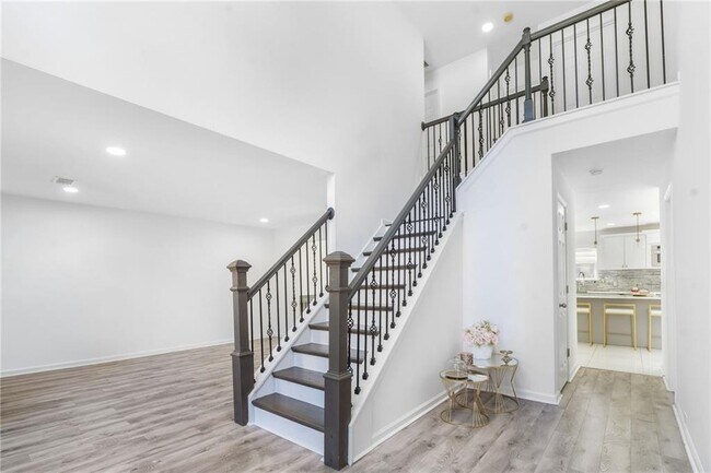 Building Photo - 1443 Wilson Manor Cir SE