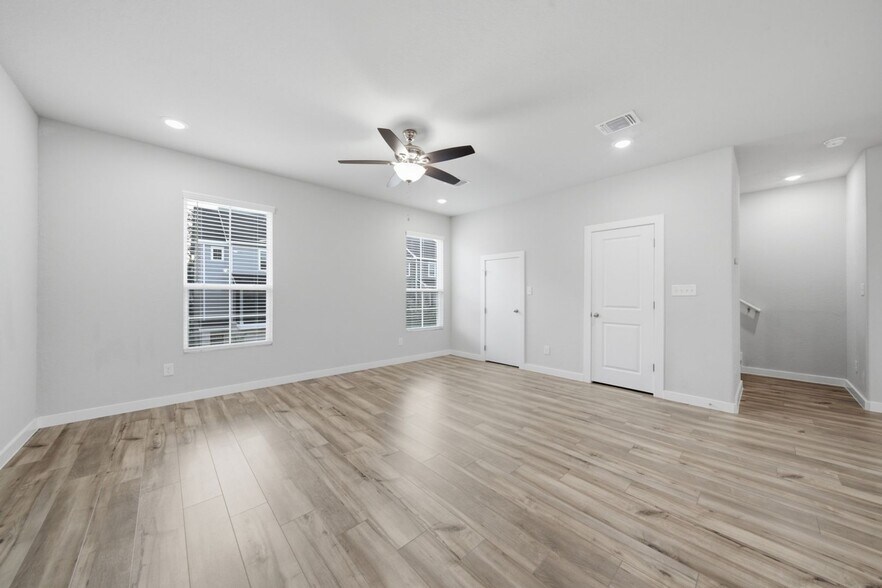 Building Photo - 21527 Sir Walter Ln