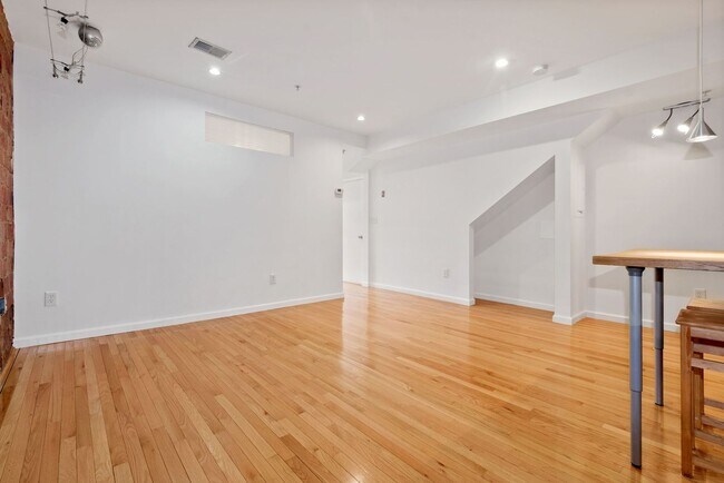 Building Photo - Modern 2B/2B with Parking | Minutes to Brookland Metro, Catholic University, MedStar & Children’s...