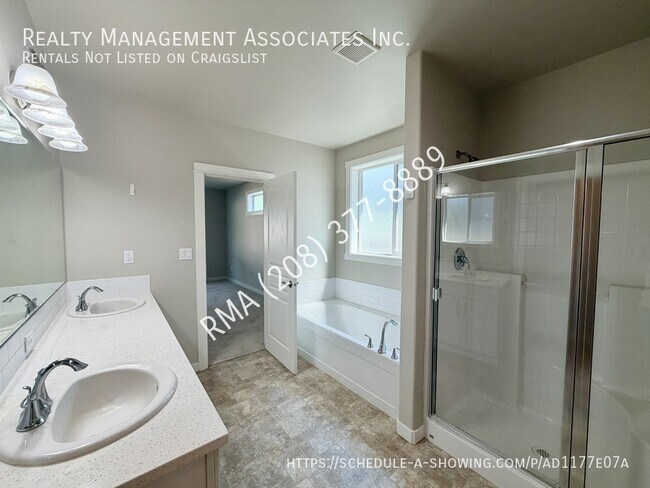 Building Photo - 3744 S Antler Ridge Ave
