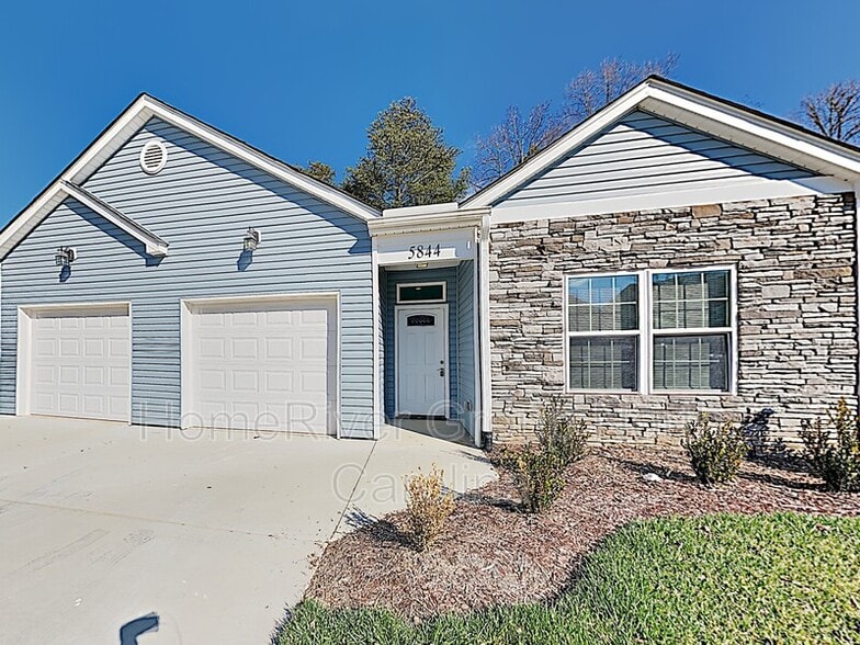 Building Photo - 5844 Bradford Lake Ln