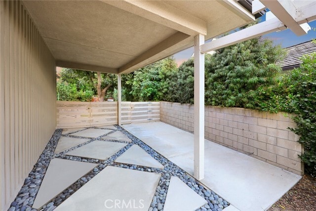 Building Photo - 416 N Altura Rd