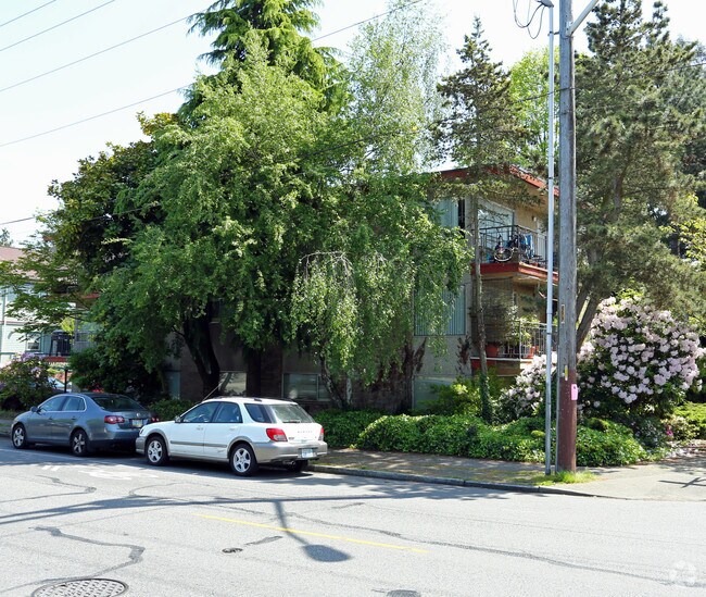Building Photo - 6416 14th Ave NW