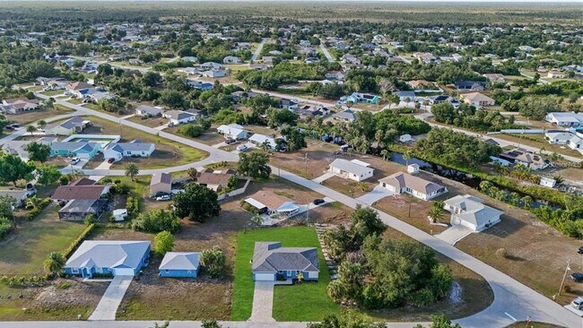 Building Photo - 3038 Sargeant St