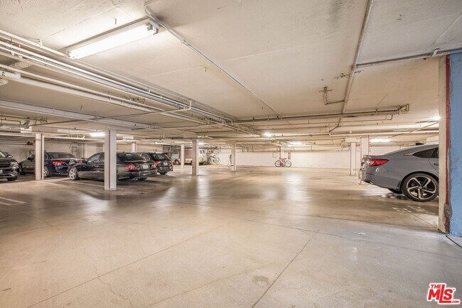 Building Photo - 36 Navy St