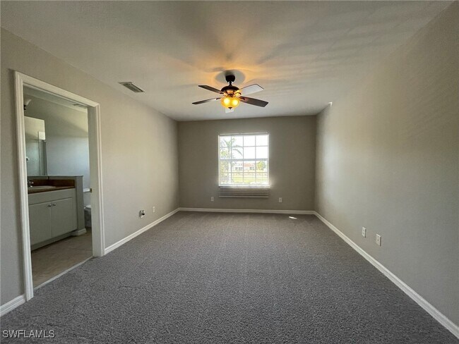 Building Photo - 8711 Athena Ct