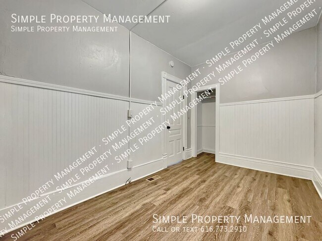 Building Photo - 928 Chatham St NW