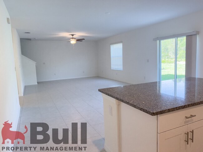 Building Photo - 1754 Red Lp