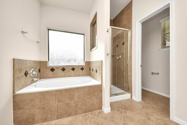 Building Photo - 5038 Gold Haven Dr