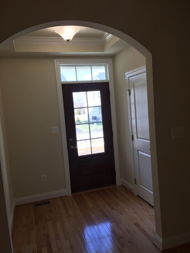 Building Photo - Stunning Luxury Twin Single-Family in Prestigious Atwater – 4BR, 3.5BA | Finished Basement with F...