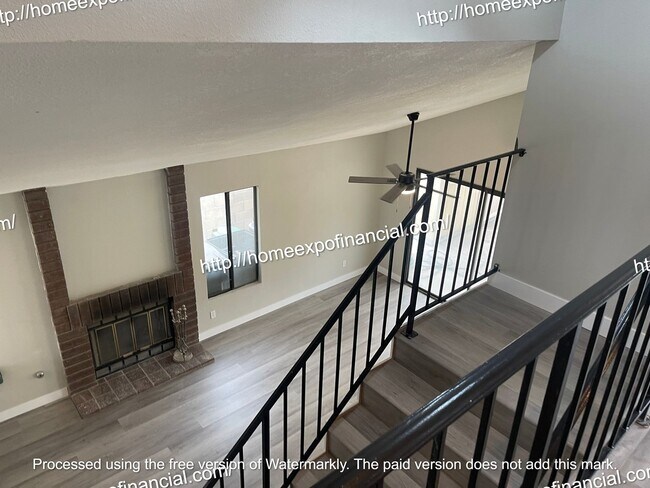 Building Photo - 186 Breezewood St