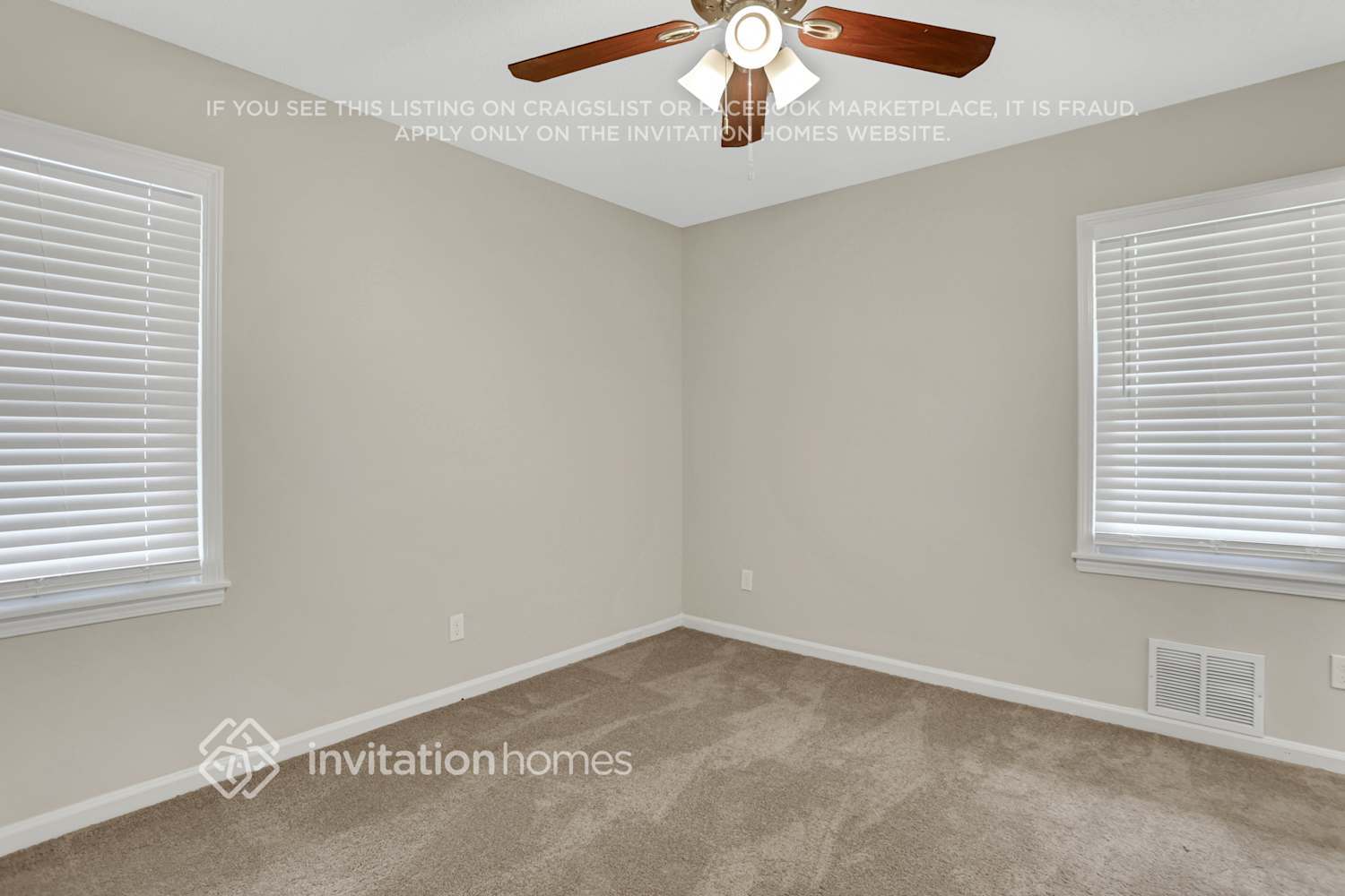 Building Photo - 1833 Rollingwood Dr SE