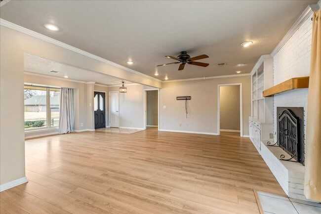 Building Photo - 7522 NW Stonegate Dr
