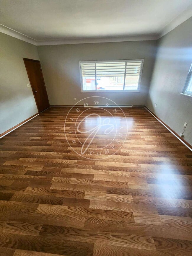 Building Photo - Must see to truly appreciate! This unique 3-bedroom, 2.5-bath unit within a 4-unit complex offers...