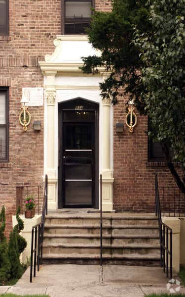 Entrance - 834 Central Ave