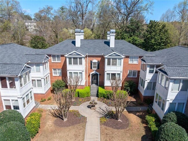 Building Photo - 115 Peachtree Memorial Dr NW