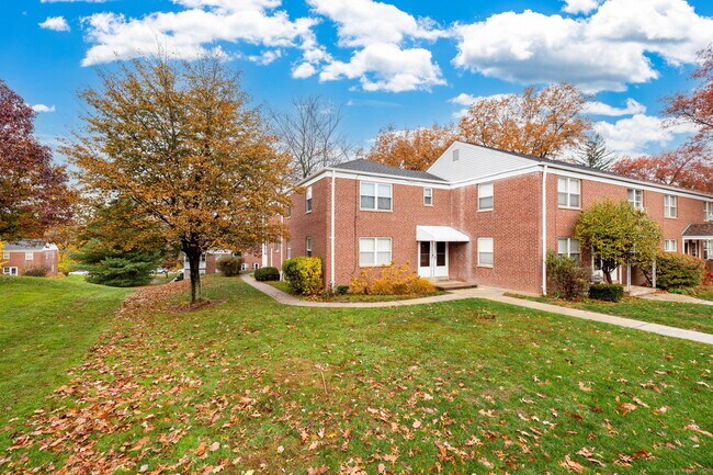 Building Photo - 43 Arnold Way