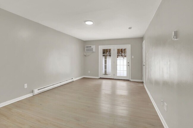 Building Photo - 503-526 Austin Street - 516