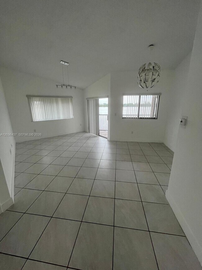 Building Photo - 15545 Miami Lakeway N