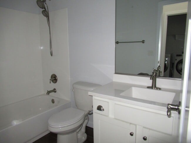 Building Photo - MULBERRY