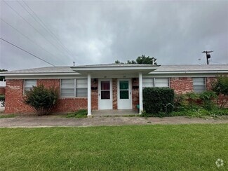 Building Photo - 500 Stinson St
