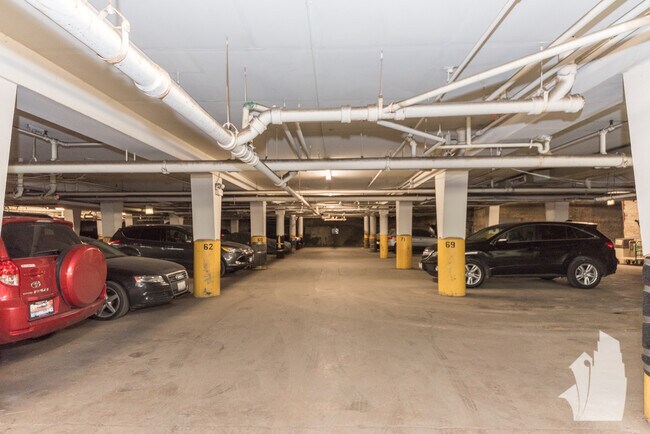 Building Photo - 2300 W Wabansia Ave