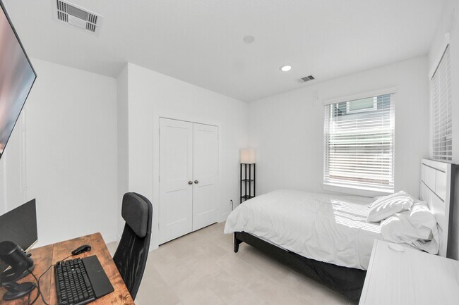 Building Photo - 7655 Jerrara Hts Ln