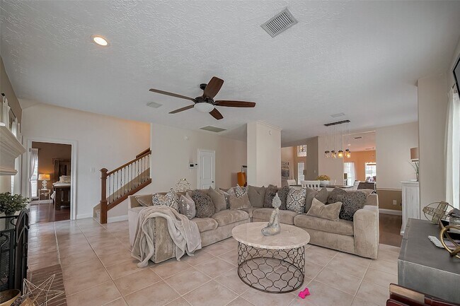 Building Photo - 18914 Hikers Trail Dr