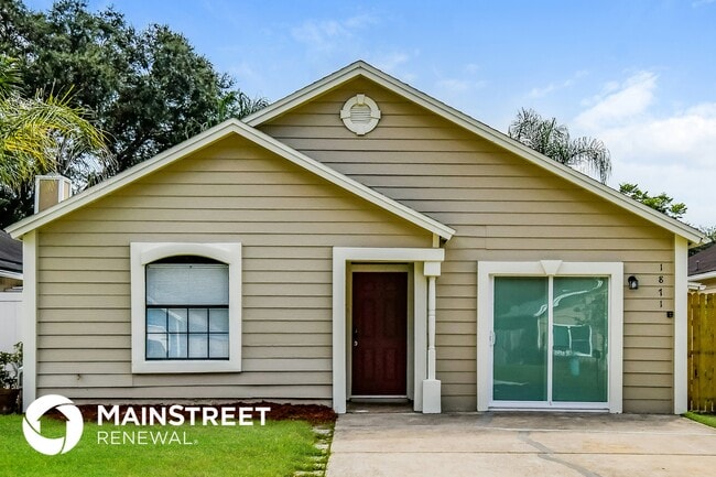 Building Photo - 1871 Alberta Ct S