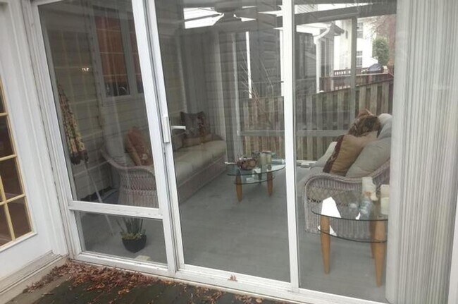 Building Photo - Stunning 5BR House in Roundtree Estates